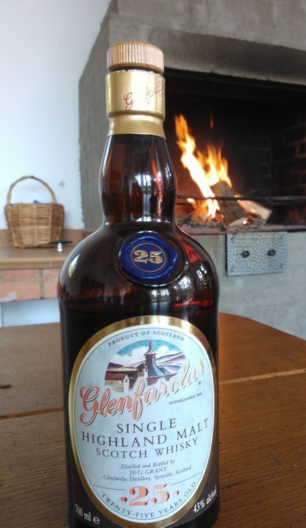 картинка Glenfarclas 25 y.o. (old presentation) на сайте Белорусского Виски-Клуба